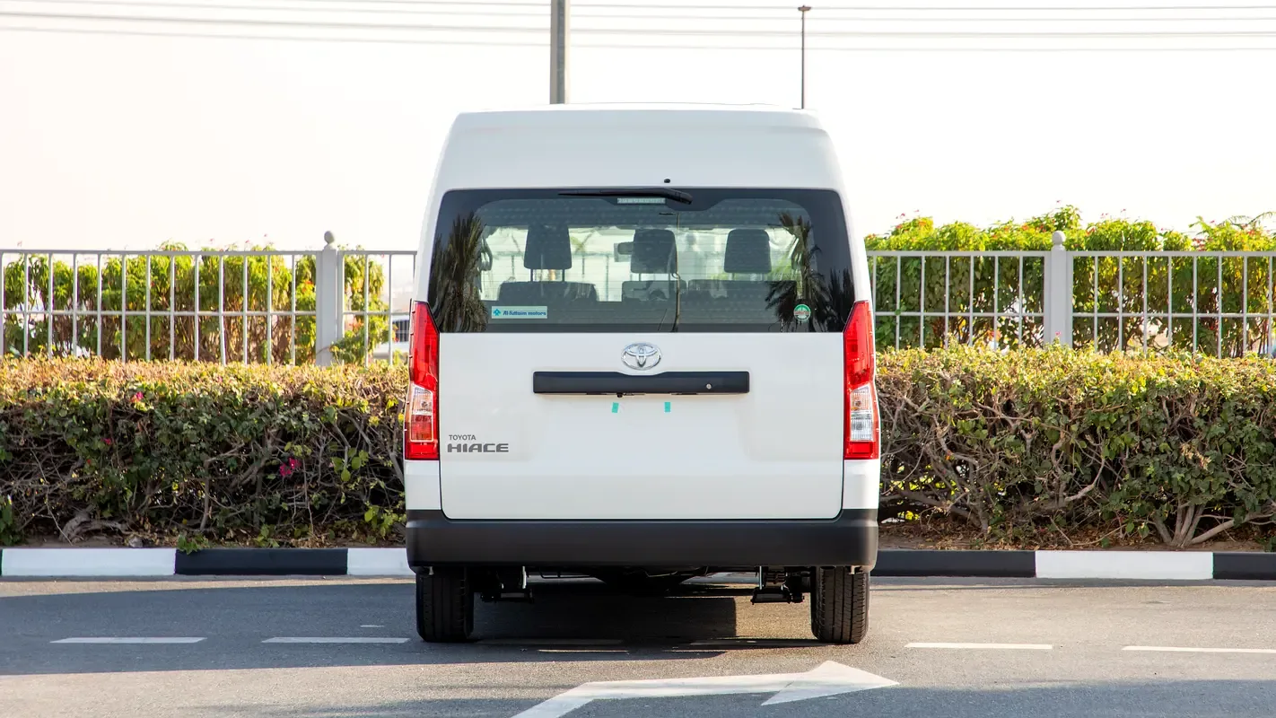 Toyota Hiace 3.5 MT (281 حصان) - 3