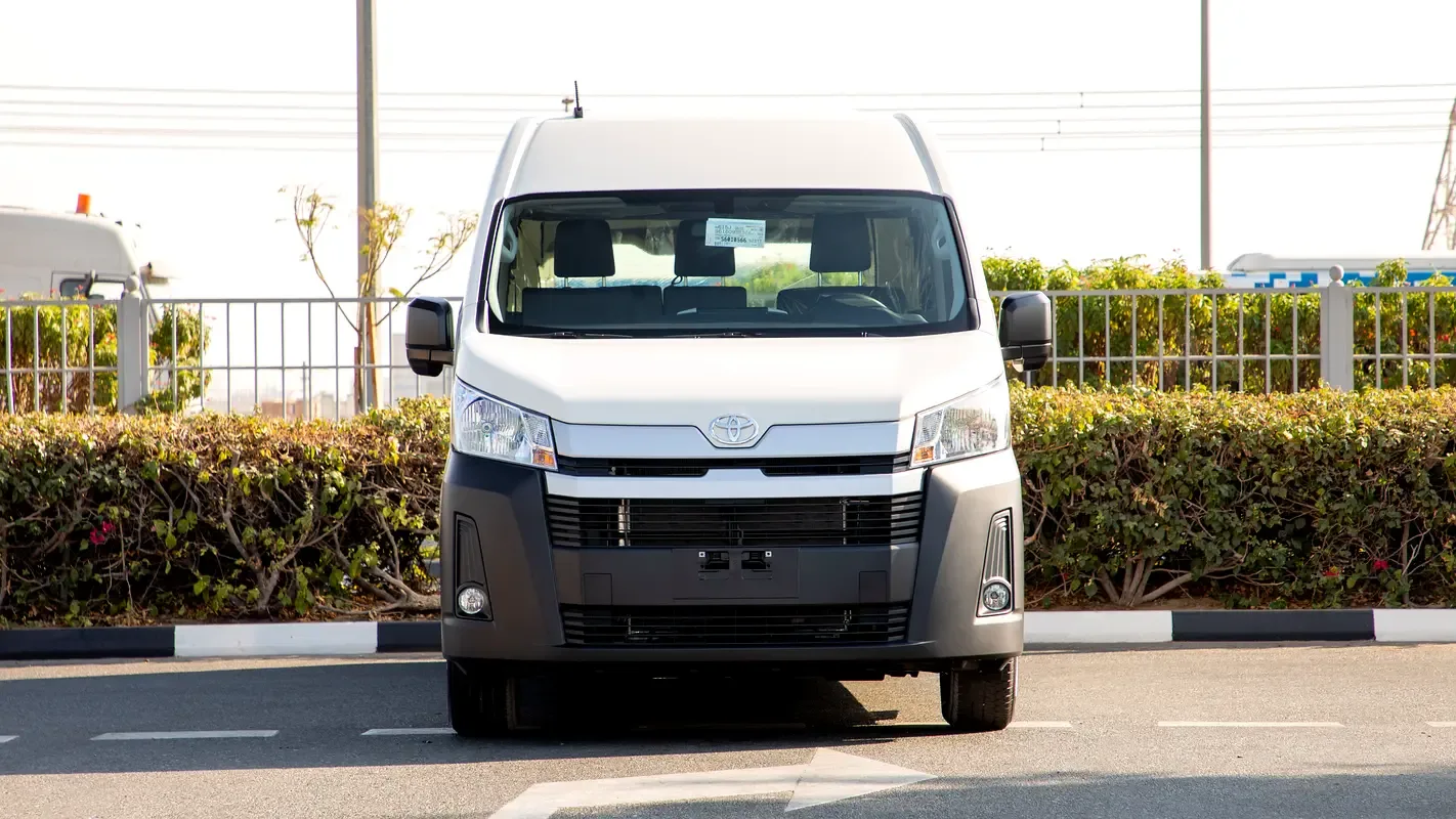 Toyota Hiace 3.5 MT (281 حصان) - 2
