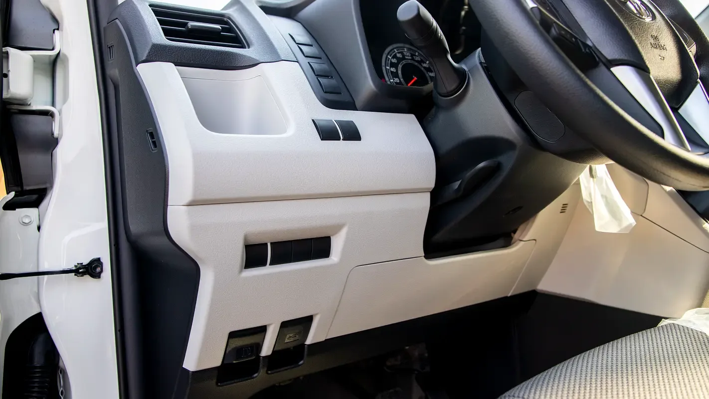 Toyota Hiace 3.5 MT (281 حصان) - 9