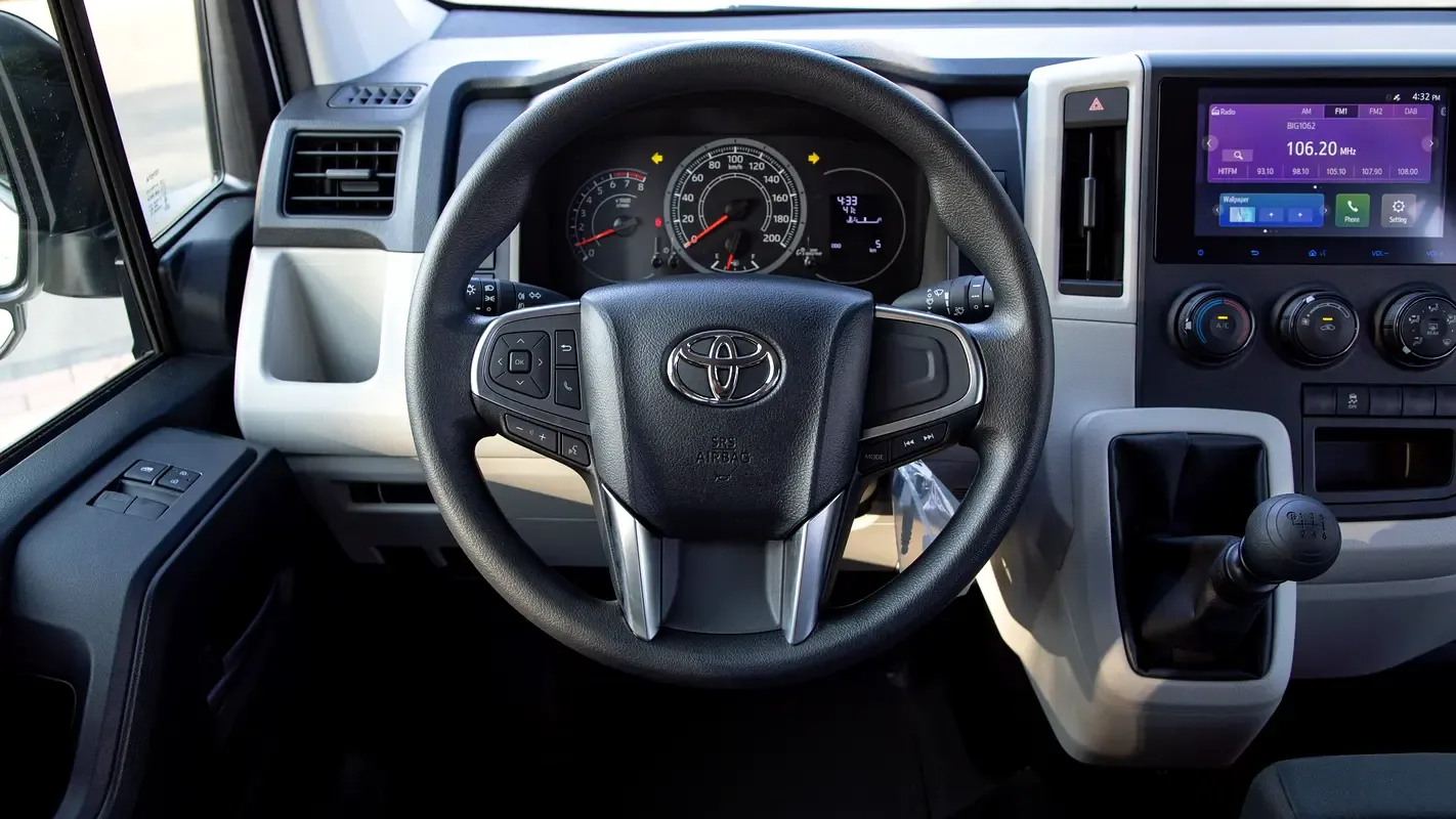 Toyota Hiace 3.5 MT (281 حصان) - 12