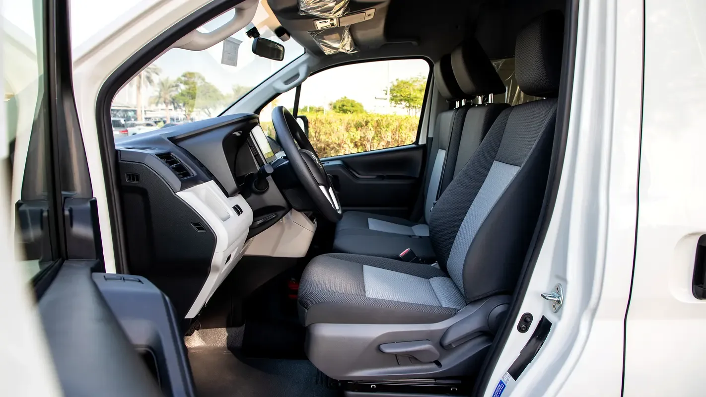 Toyota Hiace 3.5 MT (281 حصان) - 10