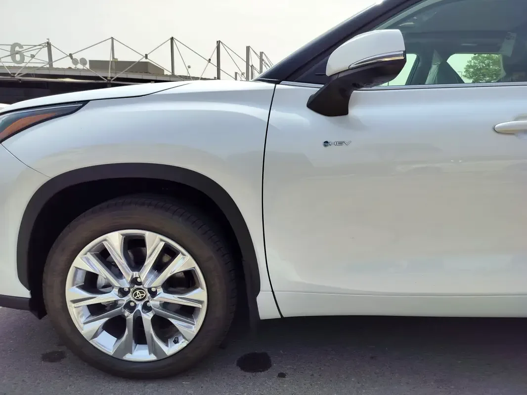 Toyota Highlander 2.5 AT (246 hp) - 6