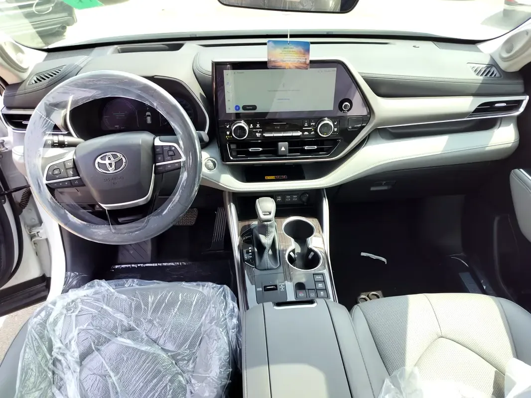 Toyota Highlander 2.5 AT (246 hp) - 9