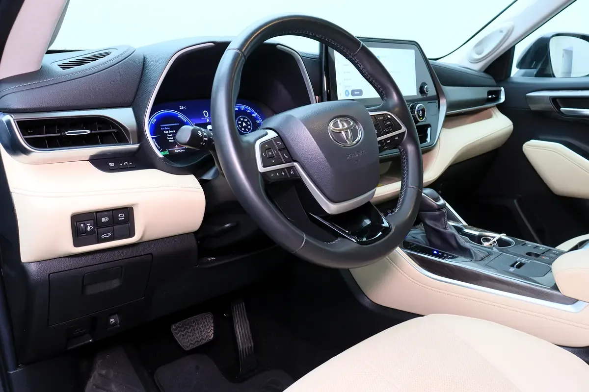 Toyota Highlander 2.5 AT (246 hp) - 12