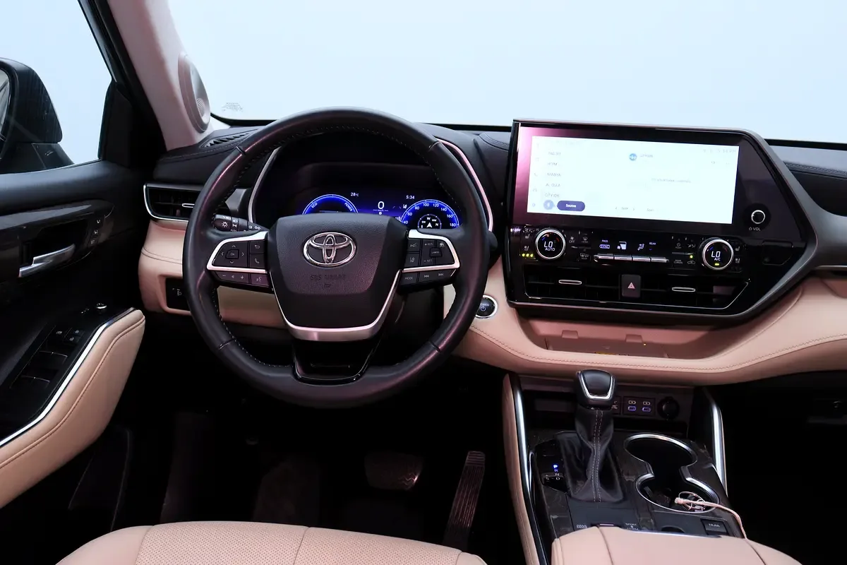 Toyota Highlander 2.5 AT (246 hp) - 10