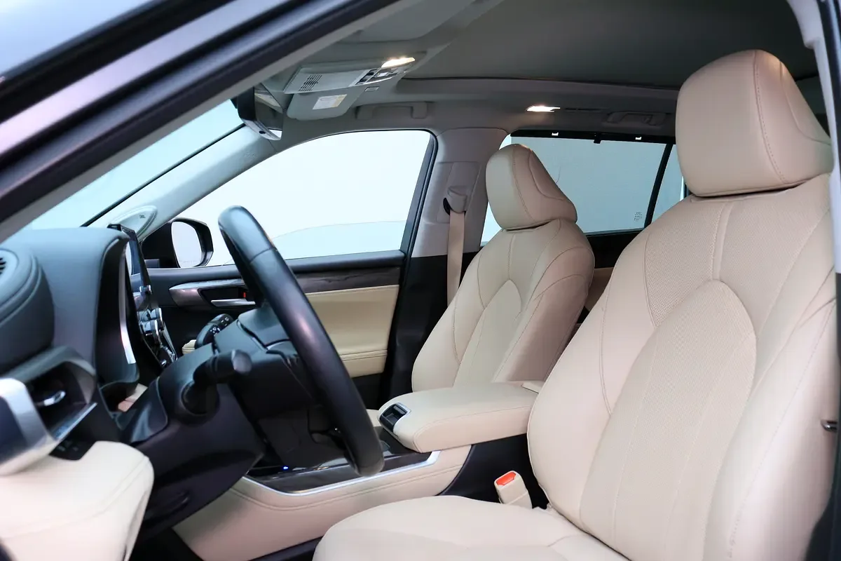 Toyota Highlander 2.5 AT (246 hp) - 13