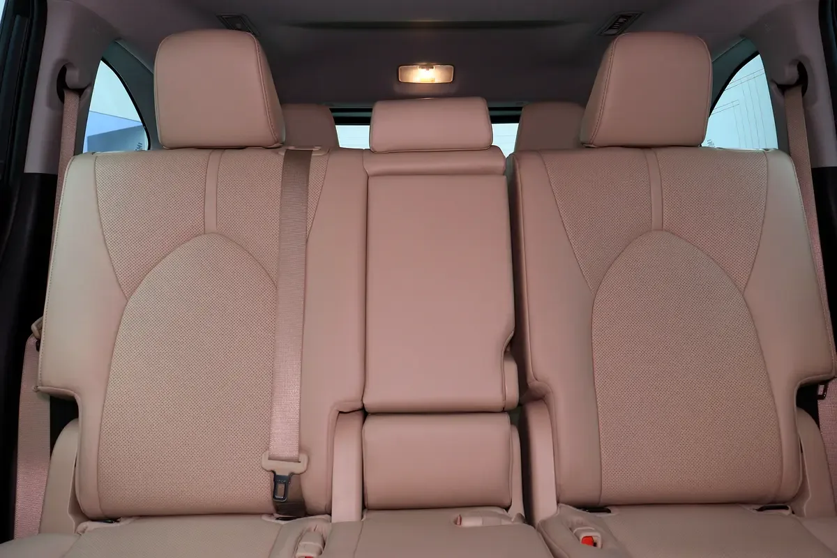 Toyota Highlander 2.5 AT (246 hp) - 16