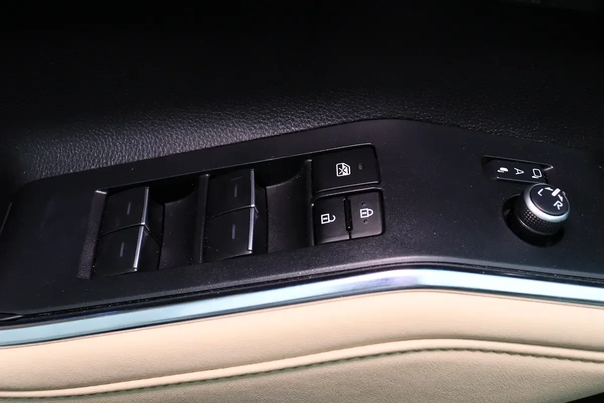 Toyota Highlander 2.5 AT (246 hp) - 18