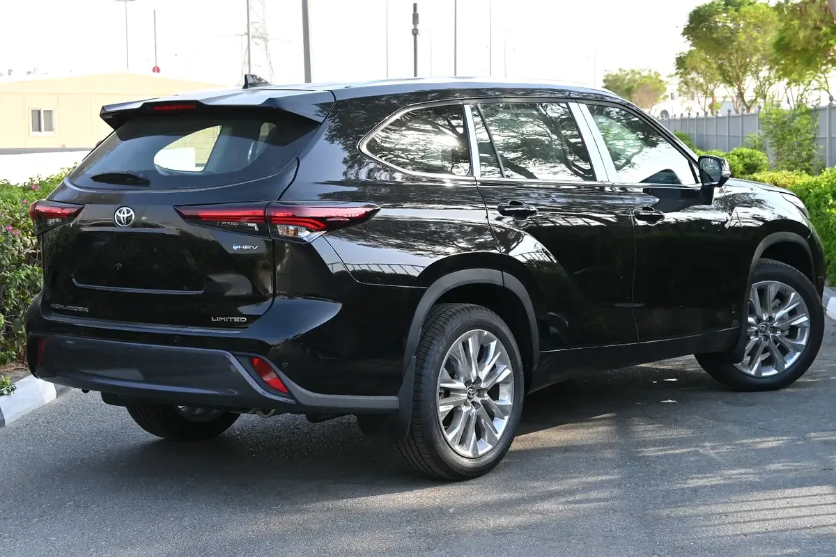 Toyota Highlander 2.5 AT (246 حصان) - 2