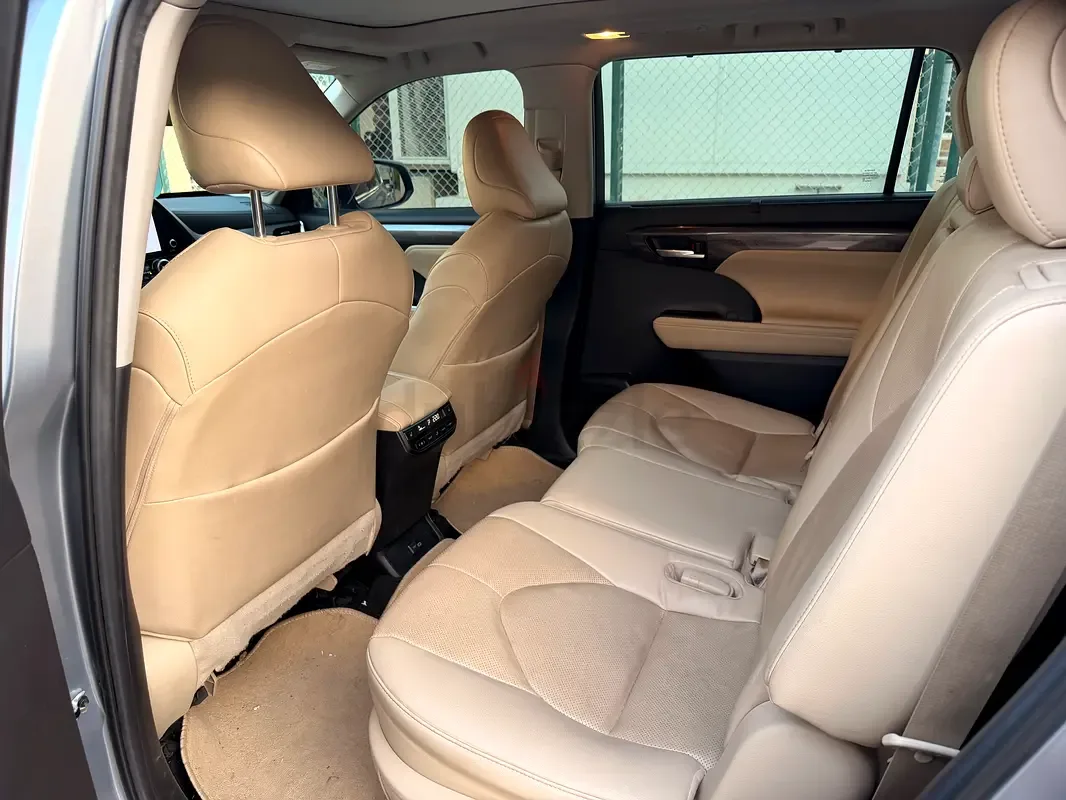 Toyota Highlander 2.5 AT 4WD (248 hp) - 7