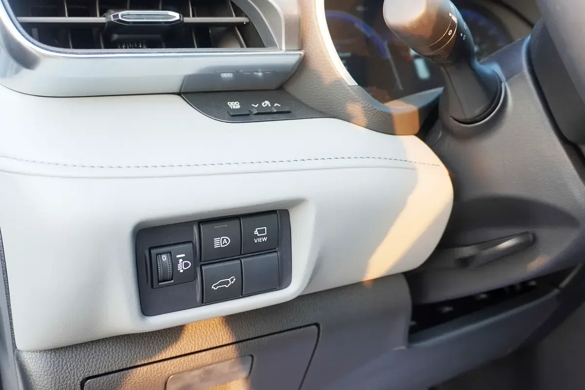 Toyota Highlander 2.5 AT 4WD (248 hp) - 9