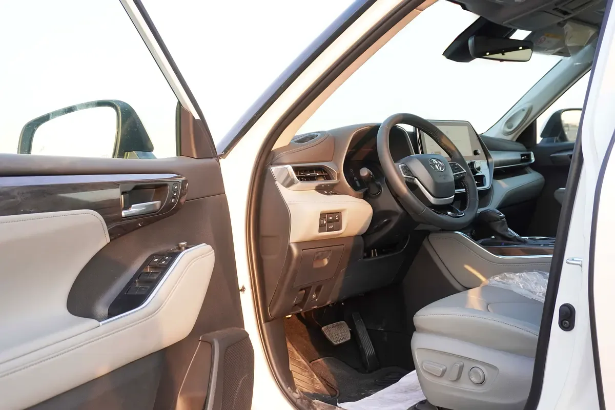 Toyota Highlander 2.5 AT 4WD (248 hp) - 7