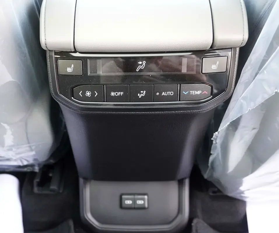 Toyota Highlander 2.5 AT 4WD (248 hp) - 13