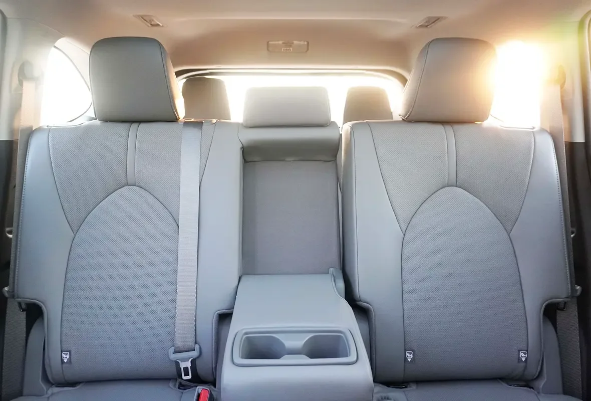 Toyota Highlander 2.5 AT 4WD (248 hp) - 12