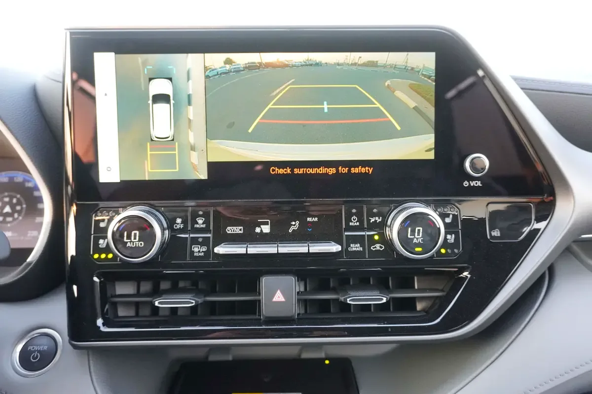 Toyota Highlander 2.5 AT 4WD (248 hp) - 17