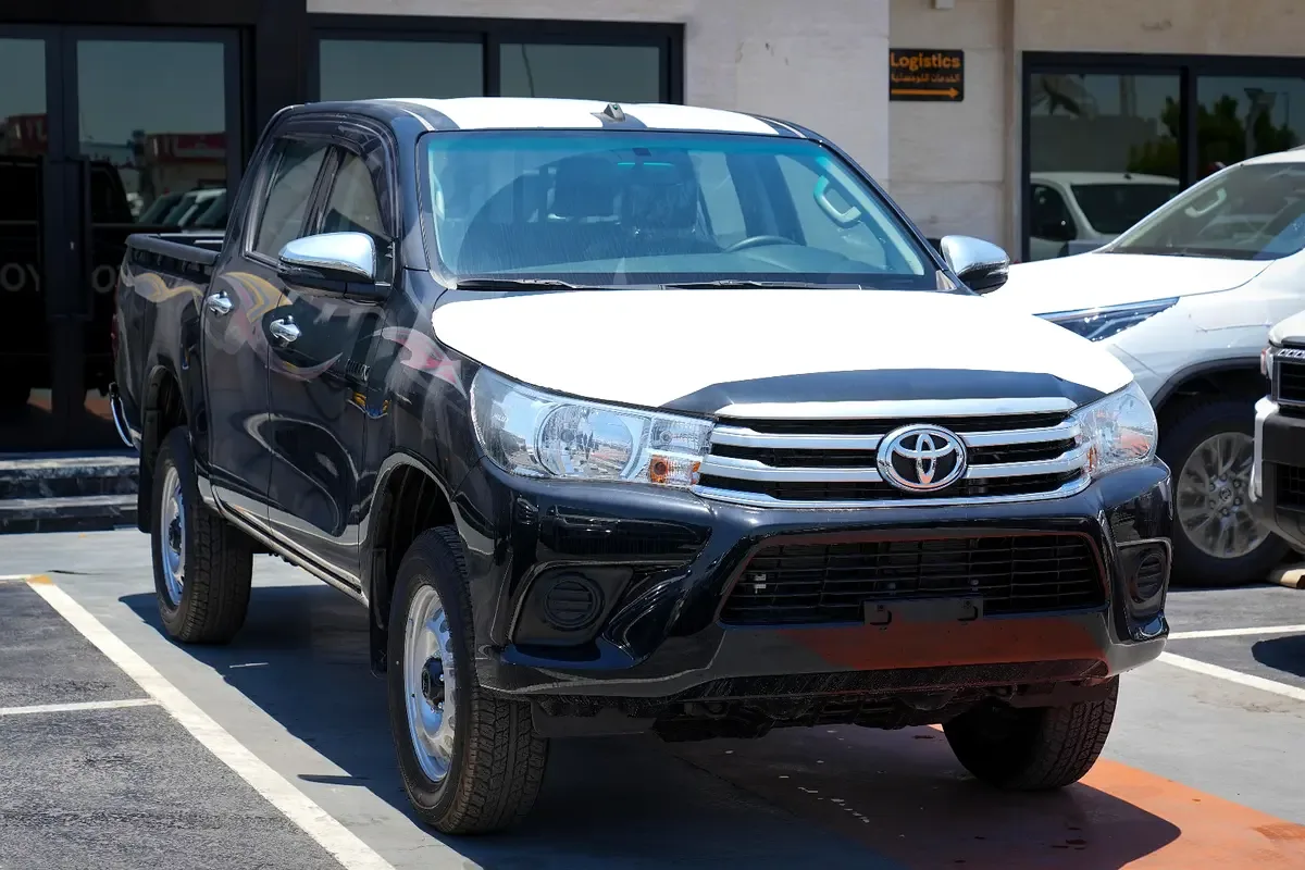 Toyota Hilux 2.4 AT 4WD (150 hp)