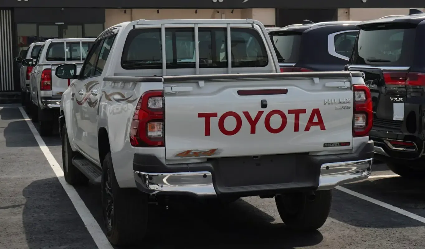 Toyota Hilux 2.4 AT 4WD (150 hp) - 6