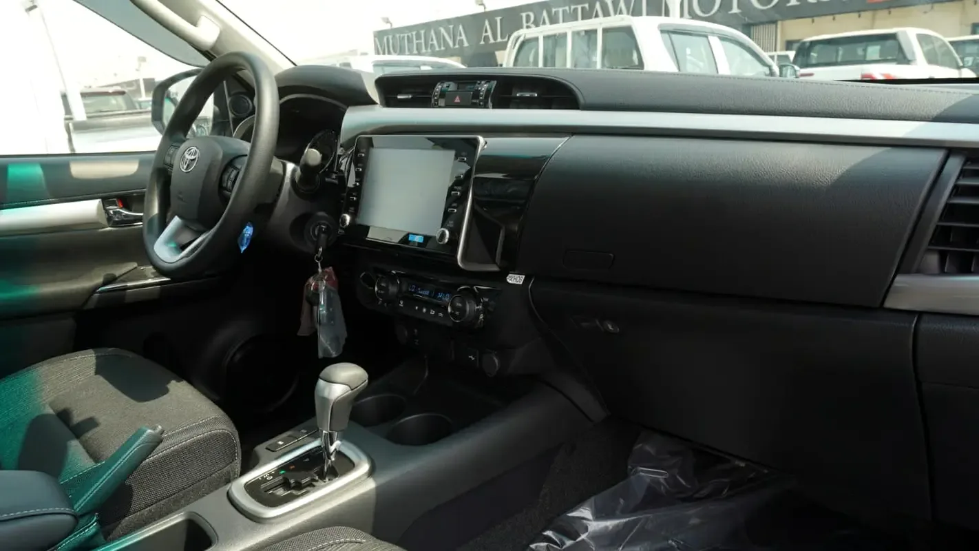 Toyota Hilux 2.4 AT 4WD (150 hp) - 9