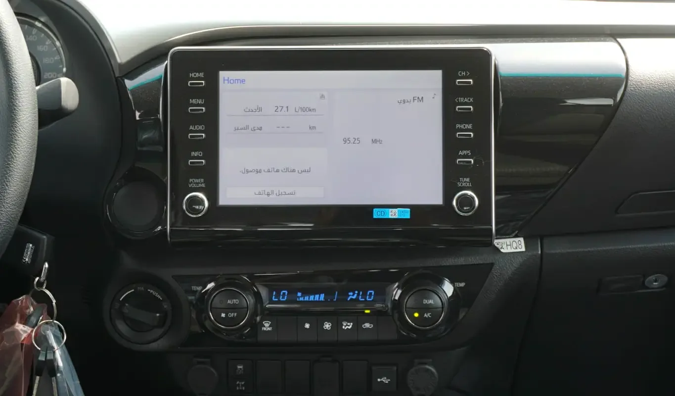 Toyota Hilux 2.4 AT 4WD (150 hp) - 18