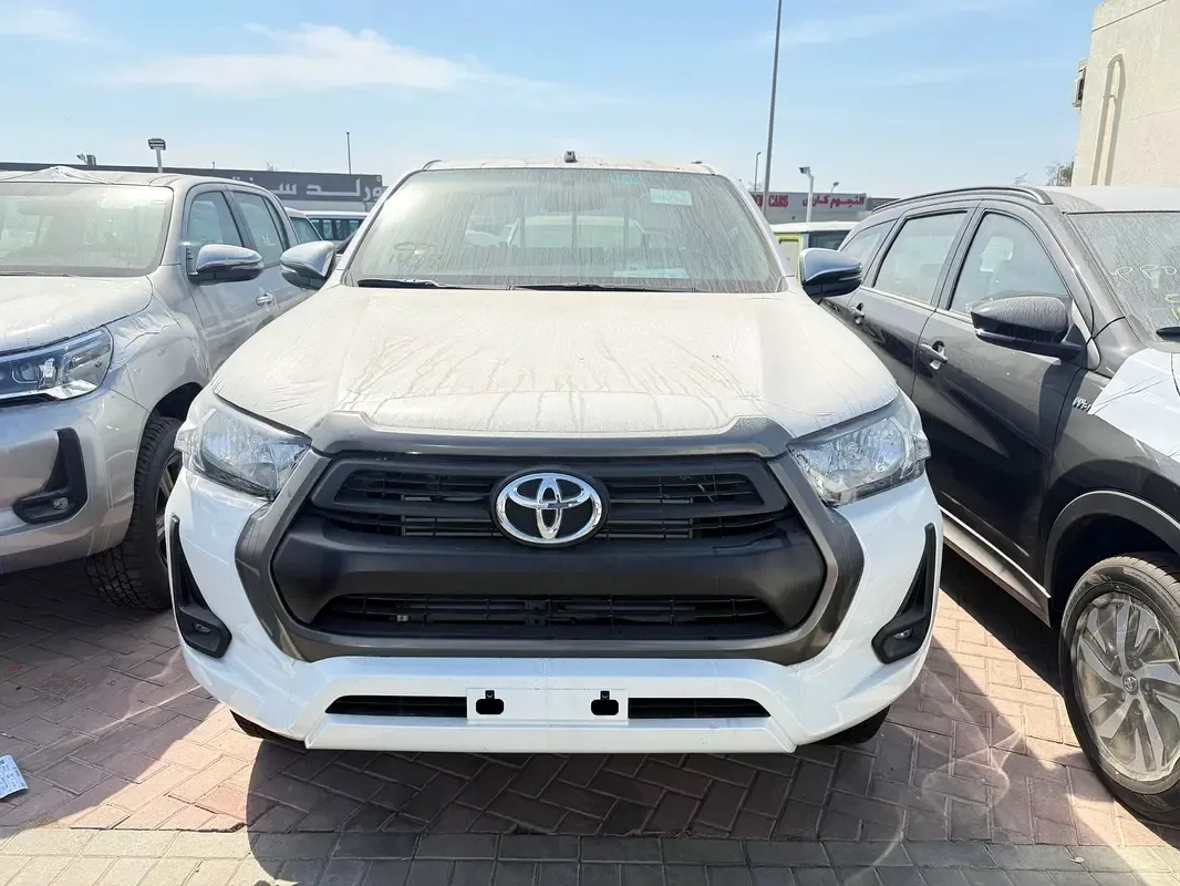 Toyota Hilux 2.4 AT 4WD (150 hp) - 2