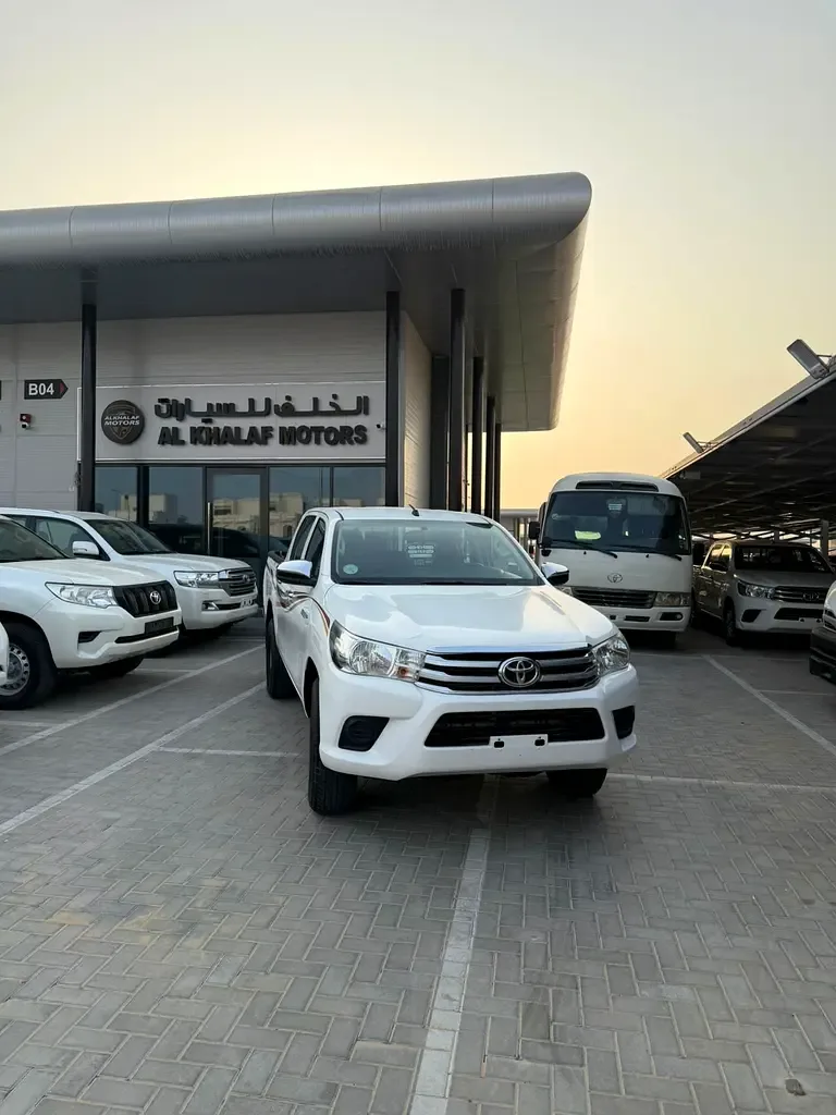 Toyota Hilux 2.4 D MT AWD (150 hp)