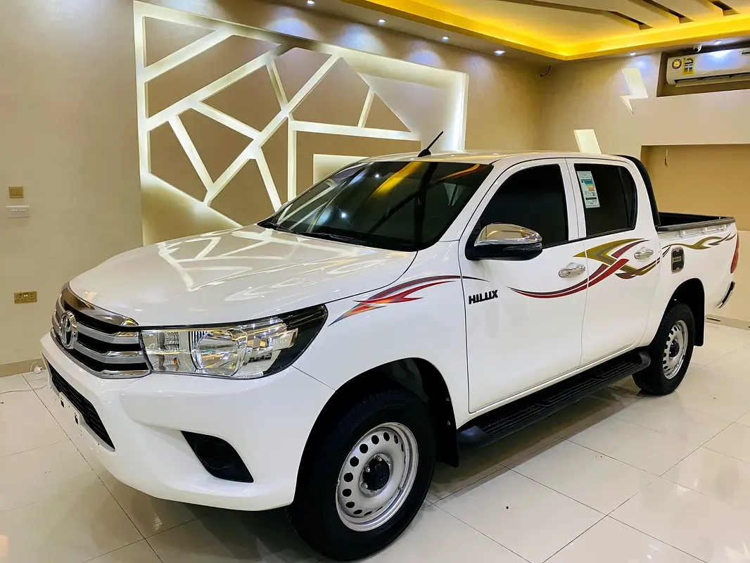 Toyota Hilux 2.4 D MT AWD (150 hp) - 13