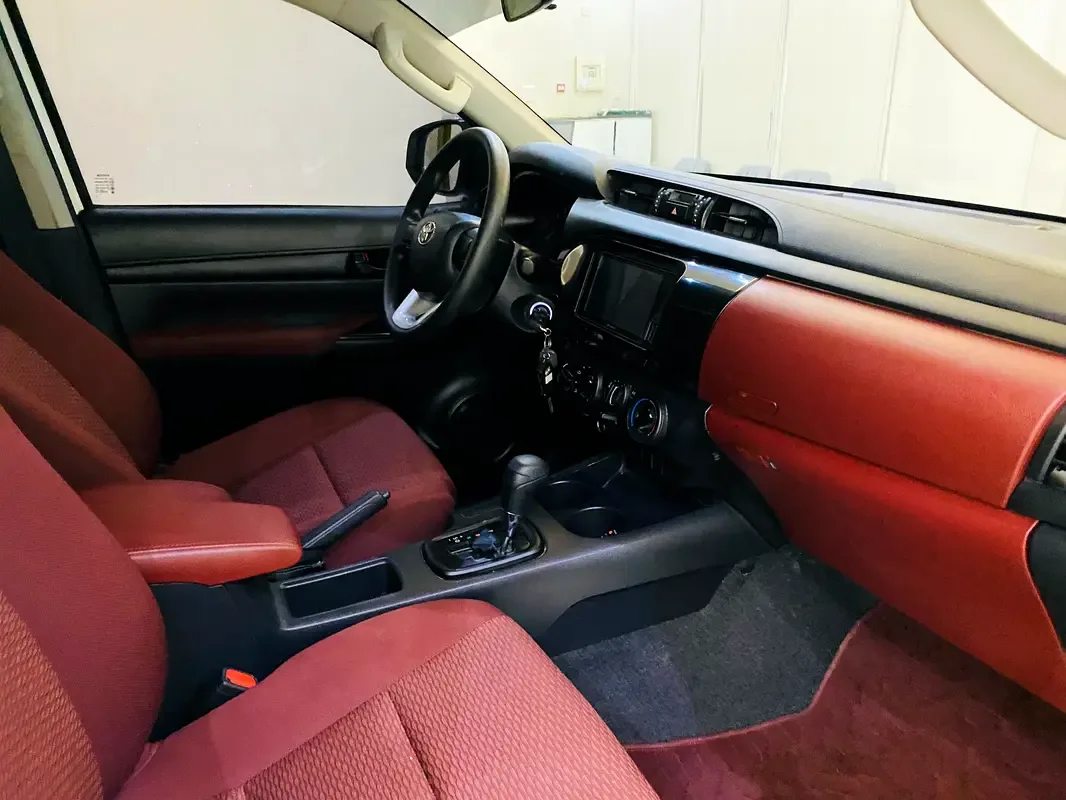 Toyota Hilux 2.4 D MT AWD (150 hp) - 15