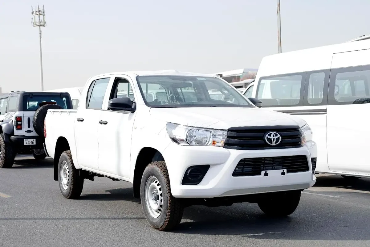 Toyota Hilux 2.4 D MT RWD (150 حصان)