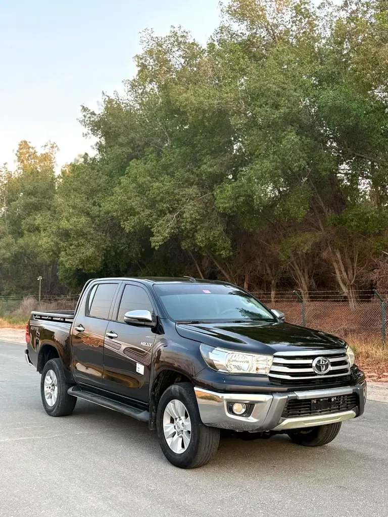 Toyota Hilux 2.7 AT (164 hp)
