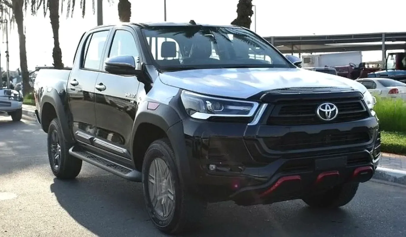 Toyota Hilux 2.7 AT RWD (166 hp)
