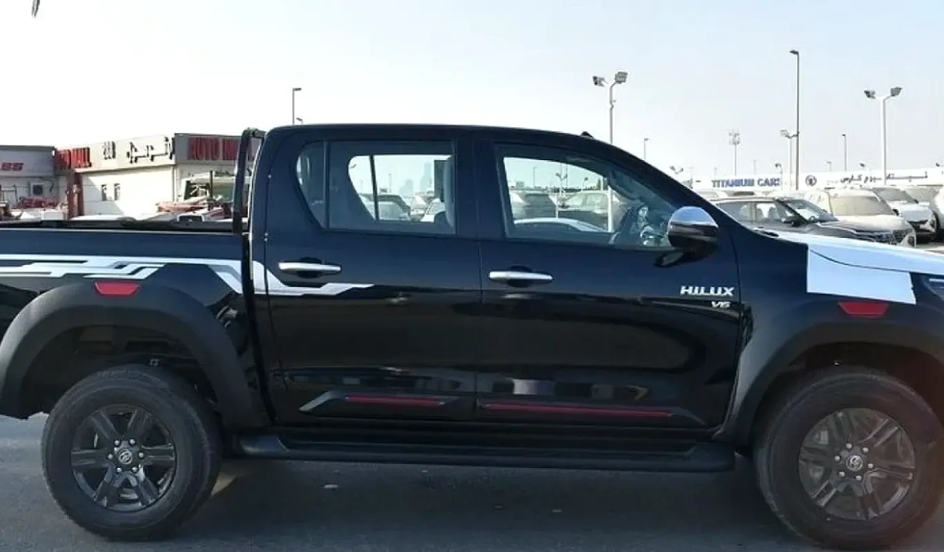 Toyota Hilux 2.7 AT RWD (166 حصان) - 4