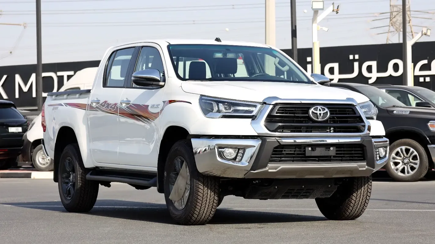 Toyota Hilux 2.7 AT RWD (166 hp)