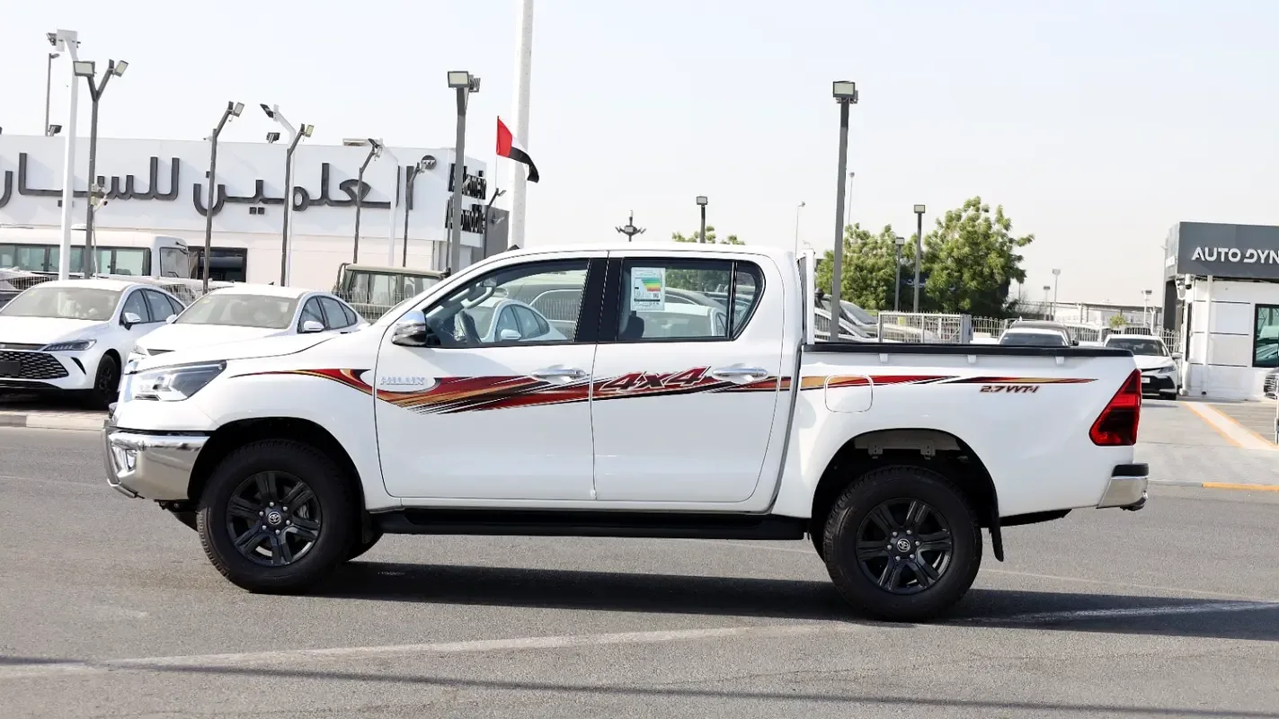 Toyota Hilux 2.7 AT RWD (166 حصان) - 5