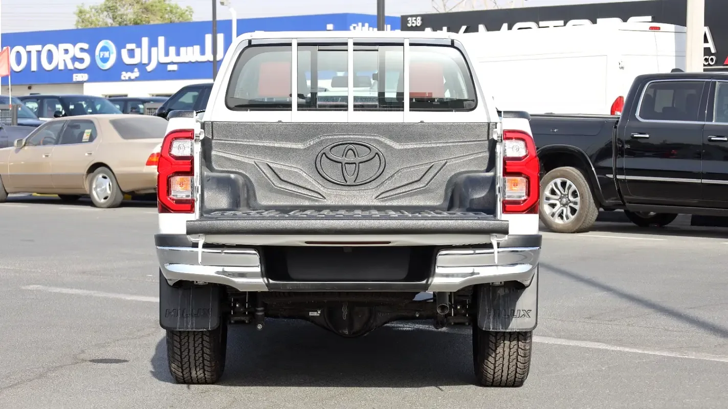 Toyota Hilux 2.7 AT RWD (166 حصان) - 9