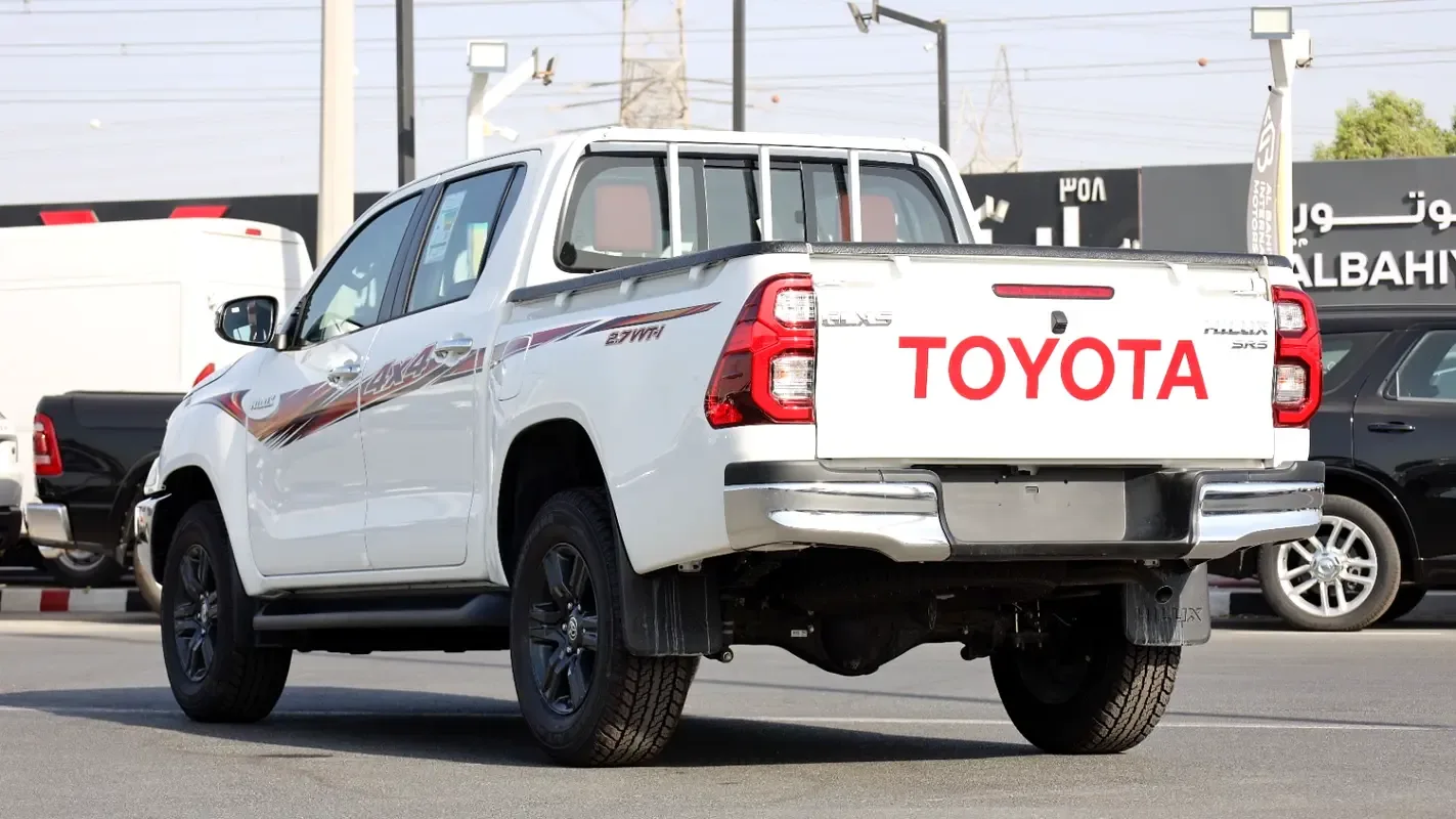 Toyota Hilux 2.7 AT RWD (166 حصان) - 7
