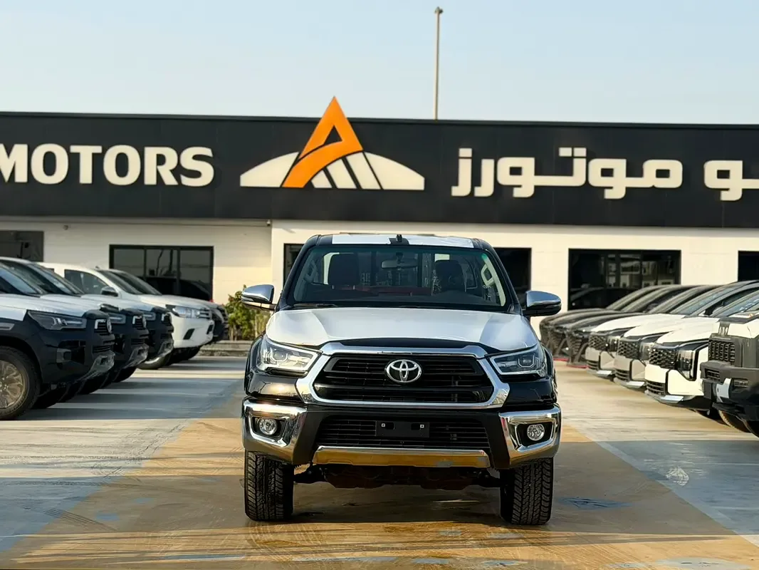Toyota Hilux 2.7 AT RWD (166 hp)