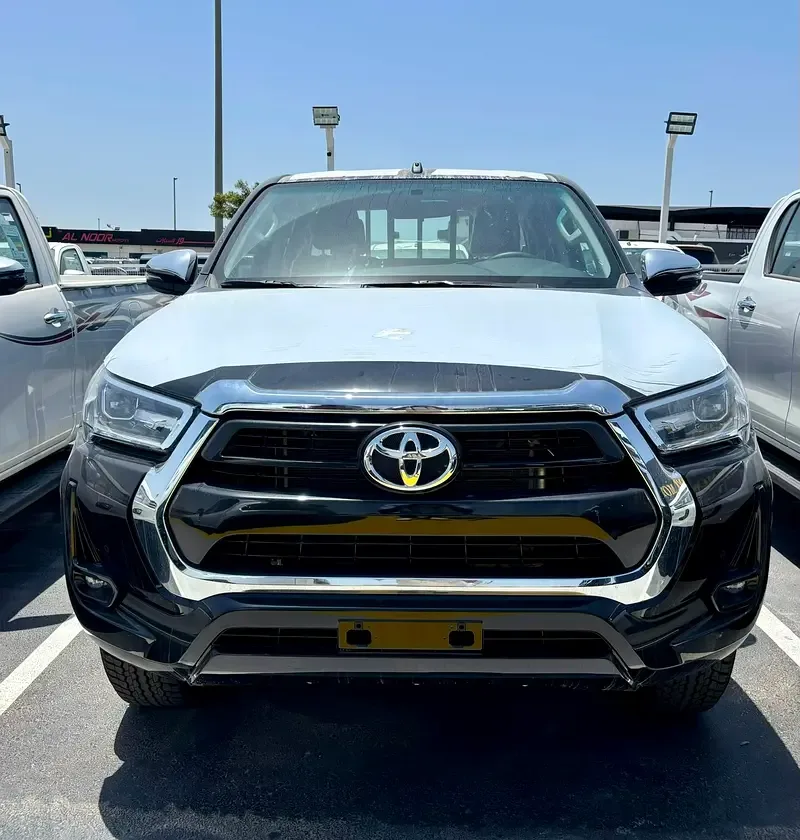 Toyota Hilux 2.7 AT RWD (166 hp)