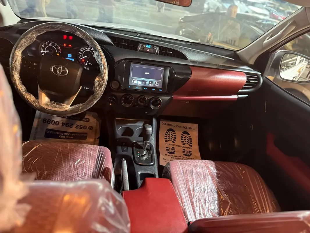 Toyota Hilux 2.7 AT RWD (166 حصان) - 14