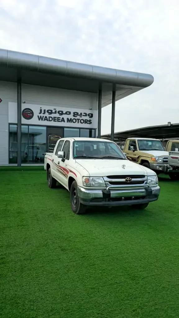 Toyota Hilux 2.7 MT (158 hp)