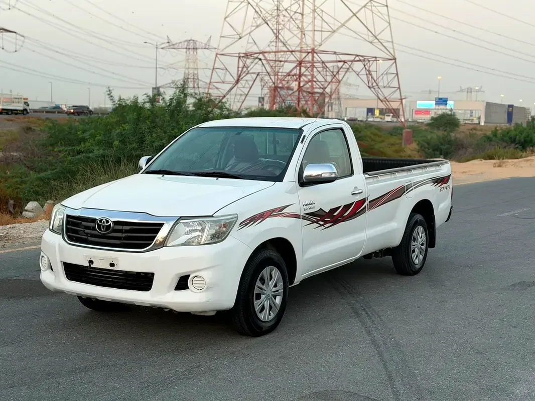 Toyota Hilux 2.7 MT (163 hp)