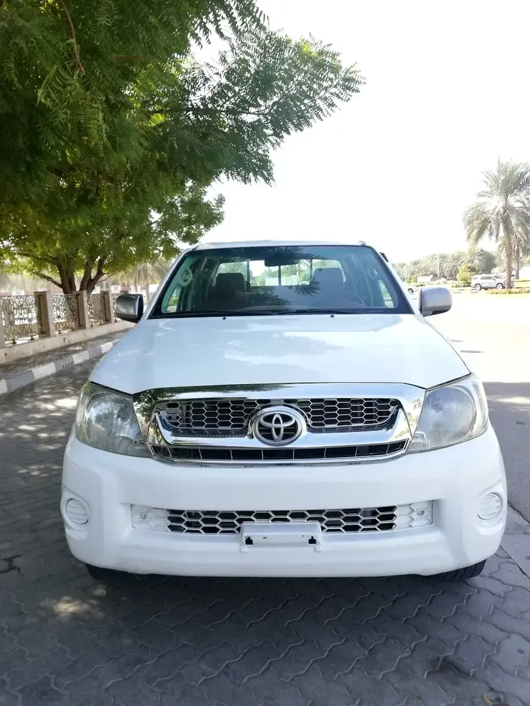 Toyota Hilux 2.7 MT (163 حصان) - 4