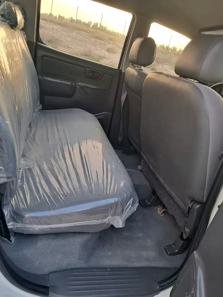 Toyota Hilux 2.7 MT (163 hp) - 7