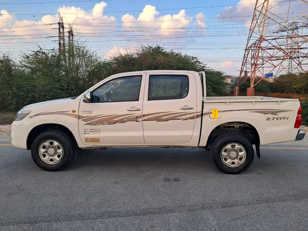 Toyota Hilux 2.7 MT (163 hp) - 11