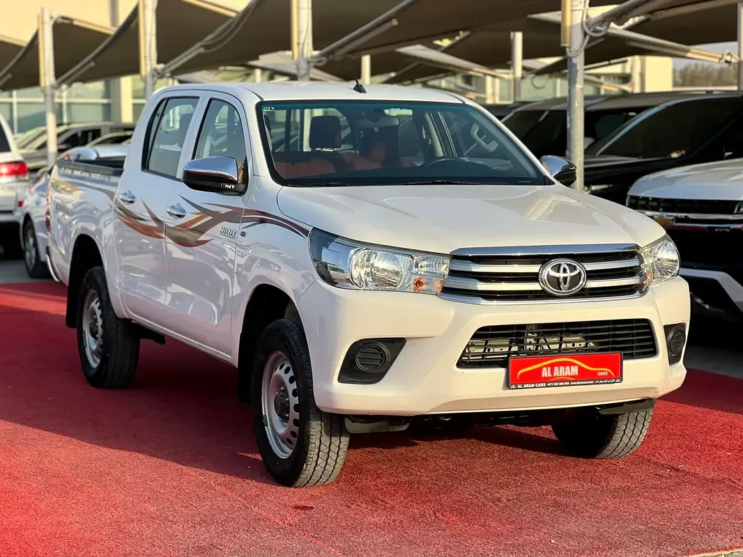 Toyota Hilux 2.7 MT (164 hp)