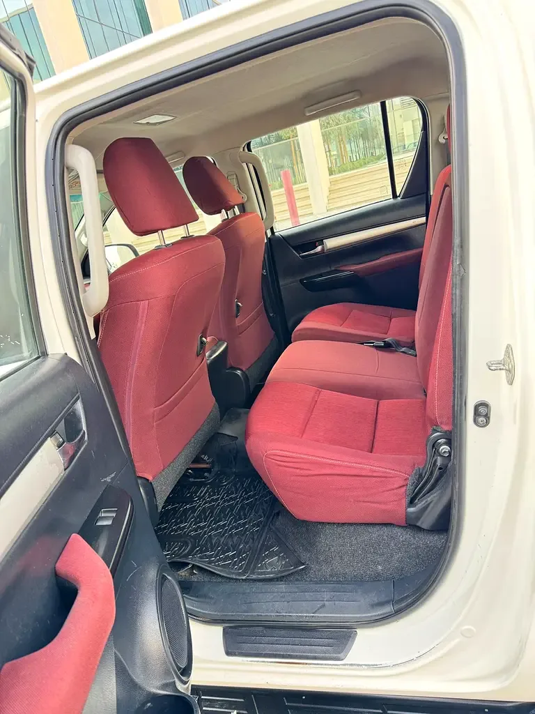 Toyota Hilux 2.7 MT (164 hp) - 6