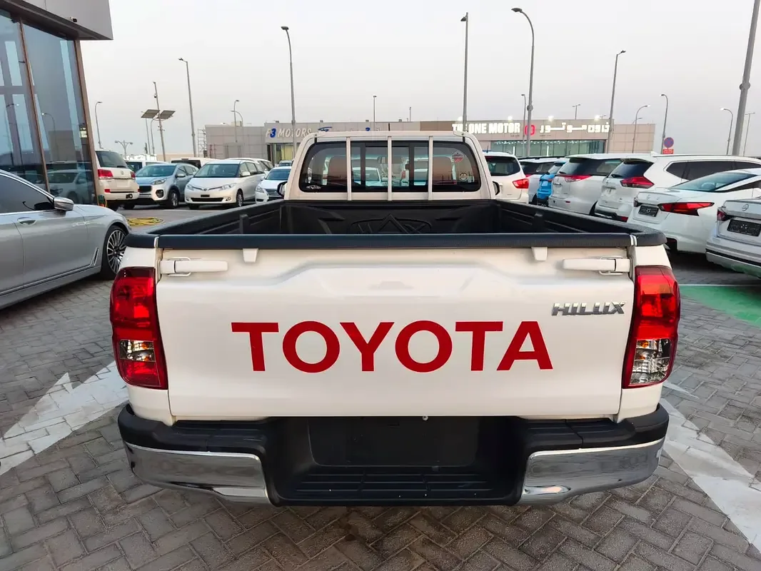 Toyota Hilux 2.7 MT 4WD (164 hp) - 5
