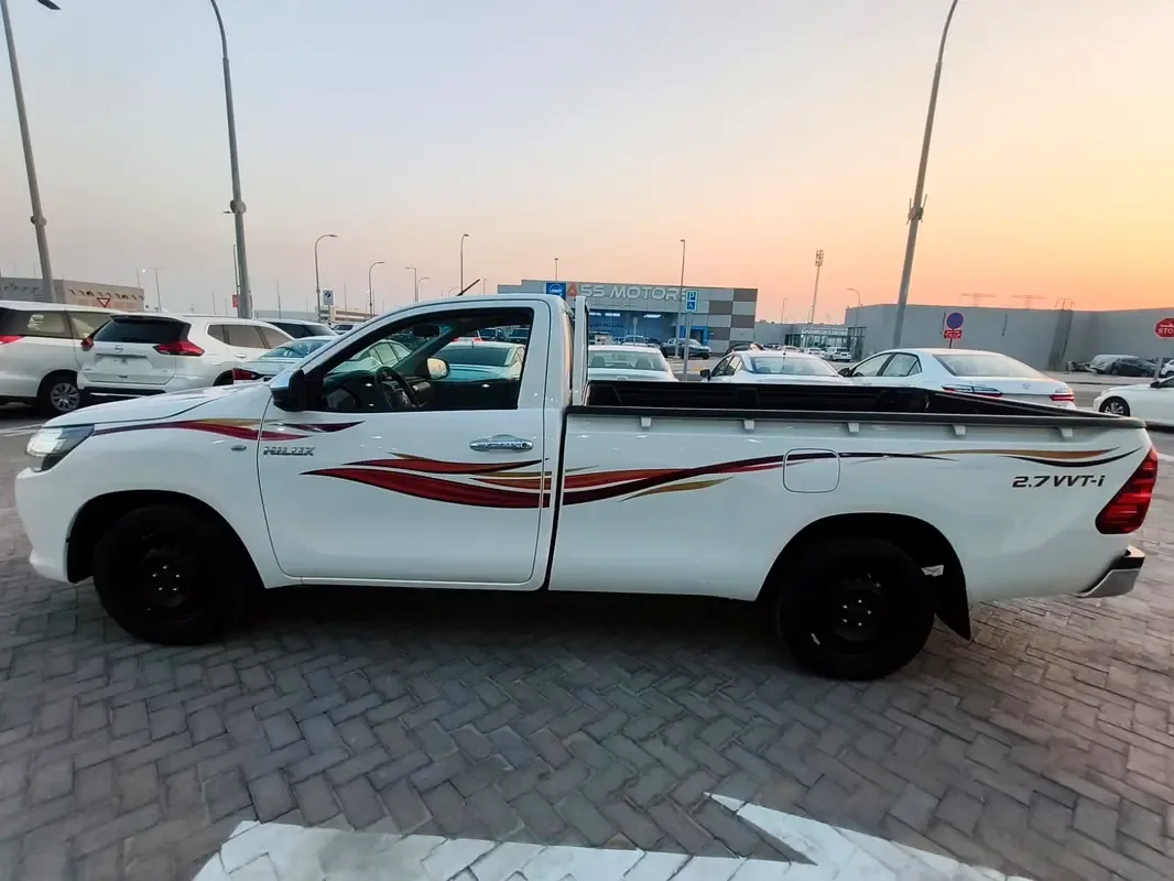 Toyota Hilux 2.7 MT 4WD (164 hp) - 7
