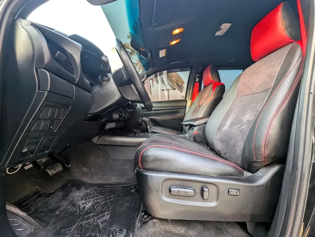 Toyota Hilux 2.8 AT AWD (177 حصان) - 5