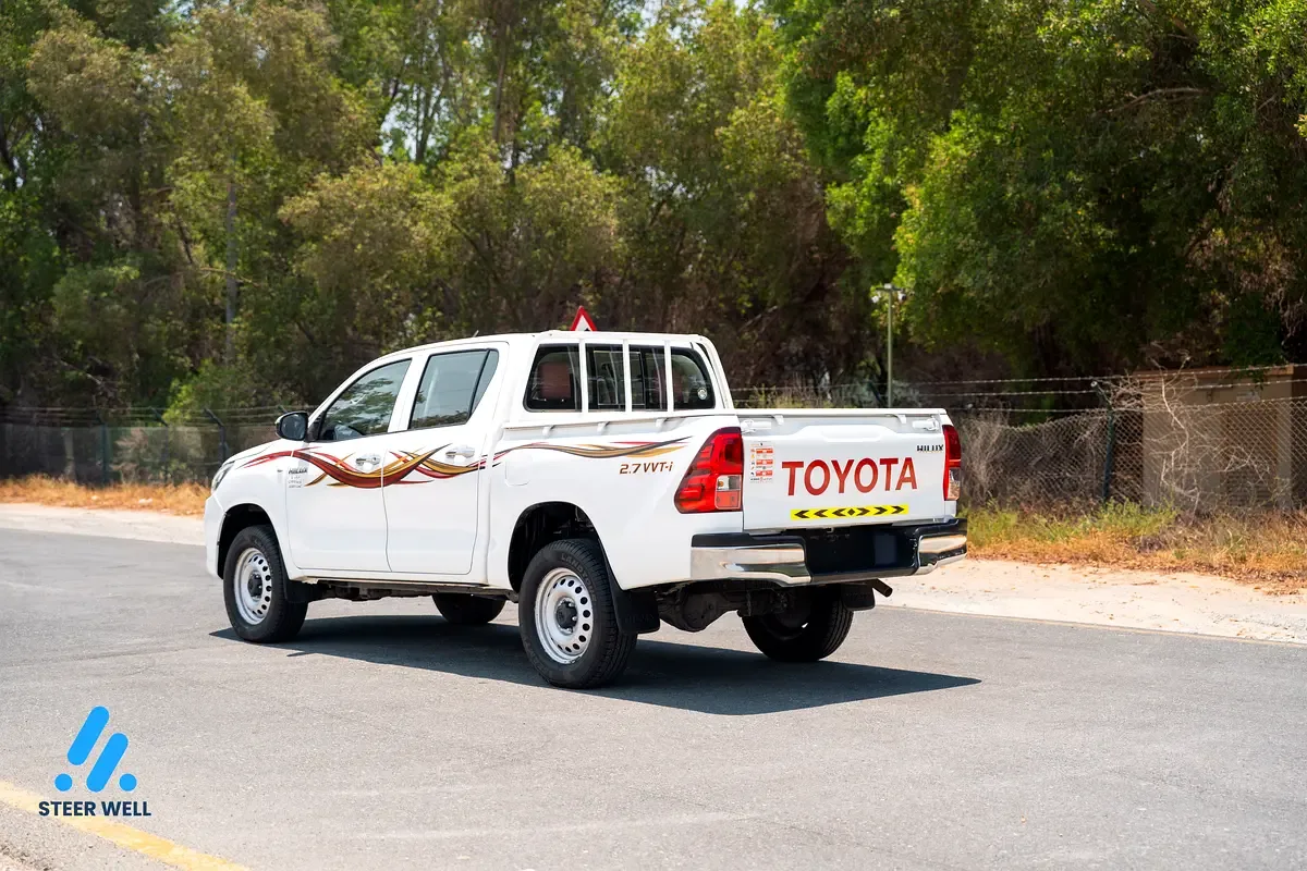 Toyota Hilux 2.8 AT AWD (177 حصان) - 6