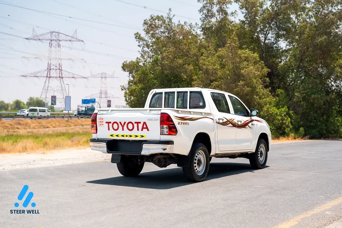 Toyota Hilux 2.8 AT AWD (177 حصان) - 9